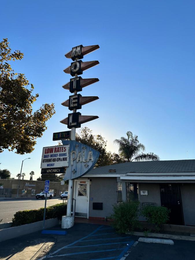Pala Motel Pomona Exterior photo